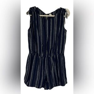 Old Navy, navy blue striped shorts jumpsuit excellent condition linen